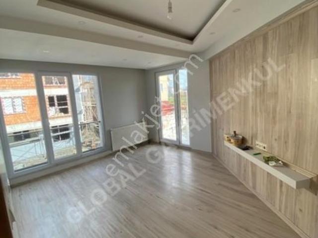 Havuzlar Mah Çarşı Karakolu Yanı Servis Güzergahında Kiralık 2+1