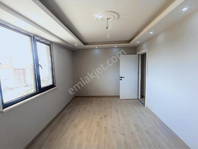Havuzlar Mah.polis Karakolu Altında2+1yüksek Giriş Satılık Daire