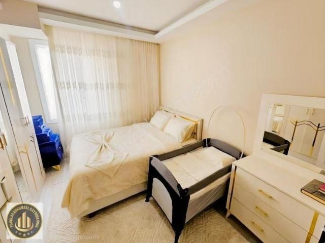 Havalanı Kavşağında Giriş Kat Daire