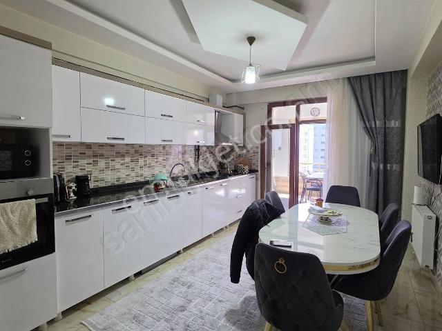 Havalimanı Caddesinde Krediye Uygun 3+1 Ara Kat