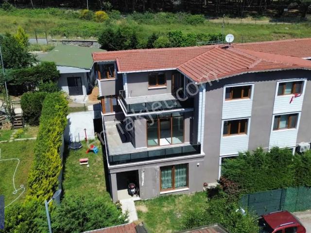 Havalimanına 10 Dk I 3 Ayrı Girişli Müstakil Tripleks Villa