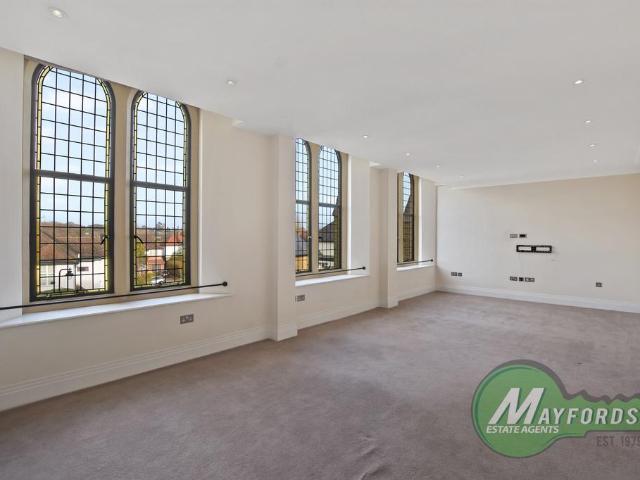 Havanna Drive, London, London NW11 2 bed flat to rent £2,900 pcm £669 pw