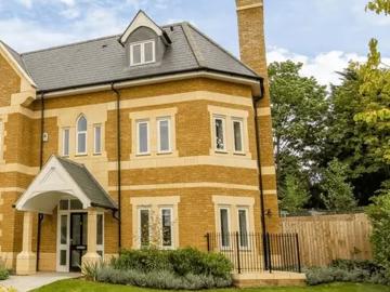 Havanna Drive, London, NW11 0JJ, United Kingdom | 7 bed house for rent #168142794 | Rentberry
