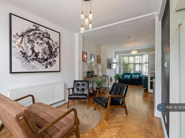 Havelock Road, London, SW19 3 bed terraced house to rent £4,600 pcm £1,062 pw