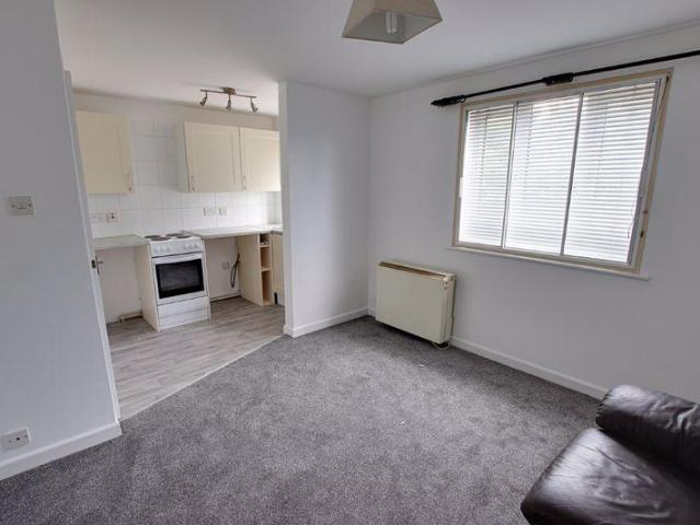 Havelock Street, Trowbridge 1 bed apartment to rent £675 pcm £156 pw
