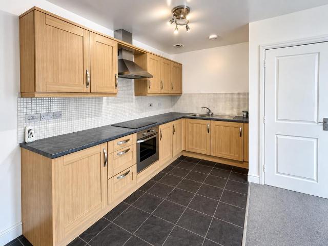 Haven Village Sutton Terrace, Boston. 2 bed flat to rent £775 pcm £179 pw