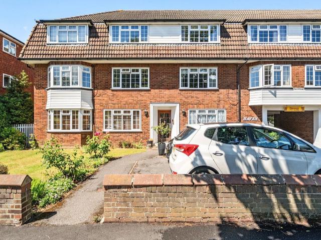 Haven Court, Berrylands, Surbiton KT5, 2 bed flat to rent, £1,900 pcm | PrimeLocation