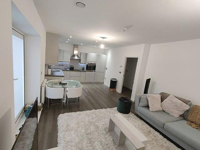 Haven Road, Rainham RM13, 2 bed flat to rent, £1,900 pcm | PrimeLocation