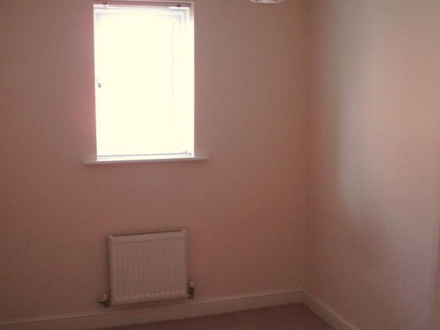 Haverhill Grove, Wombwell, Barnsley S73 2 bed ground floor flat to rent £750 pcm £173 pw