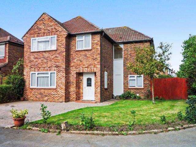 Havers Avenue, Hersham Village KT12, 4 bed detached house to rent, £2,995 pcm | PrimeLocation