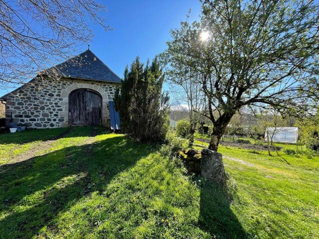 Havre de paix au sommet de l'Auvergne 174m² Pailherols
