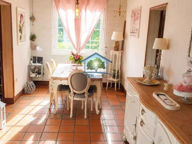 HAVRE DE PAIX EN NORMANDIE – 7 CHAMBRES ET 1,2 HECTARE DE NATURE AUX PORTES DE FLERS