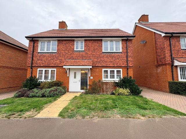 Hawthorn Way, Hailsham BN27, 4 bed property to rent, £2,350 pcm | PrimeLocation