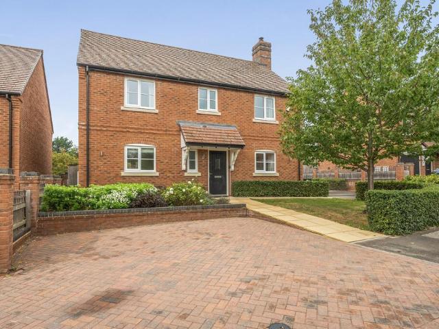 Hawthorn Close, Martley, Worcester 4 bed detached house to rent £1,800 pcm £415 pw