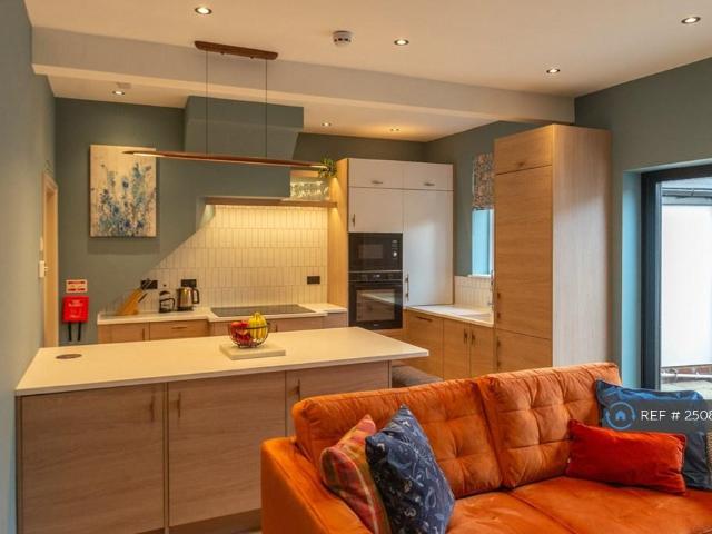 Hawthorn Grove, York, YO31 1 bed in a house share to rent £850 pcm £196 pw
