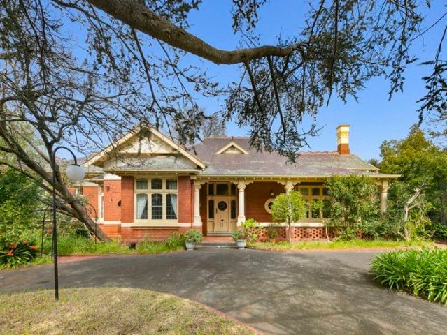 Hawthorn Heritage Gem Rare 1910 Period Home on Barkers Road