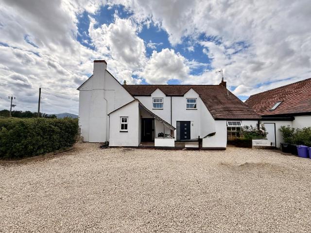 Hawthorn Lane, Malvern WR13, 4 bed property to rent, £2,400 pcm | PrimeLocation