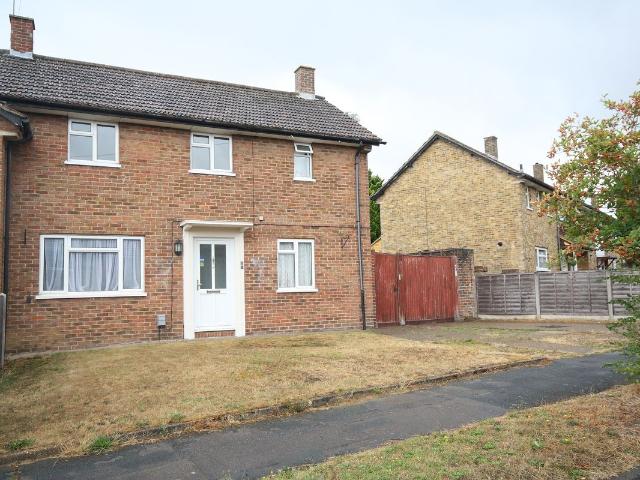 Hawthorn Road, Woking GU22, 3 bed semi detached house to rent, £2,100 pcm | PrimeLocation