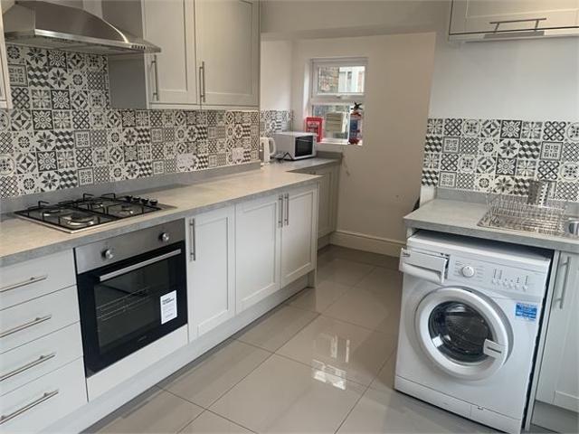 Hawthorne Avenue, Uplands, Swansea SA2, 5 bed shared accommodation to rent, £375 pcm | PrimeLocation