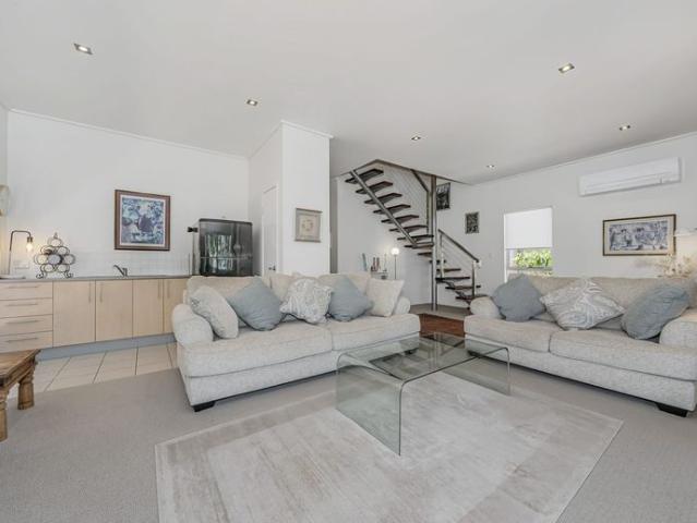 Hawthorne Haven – Furnished Family Home