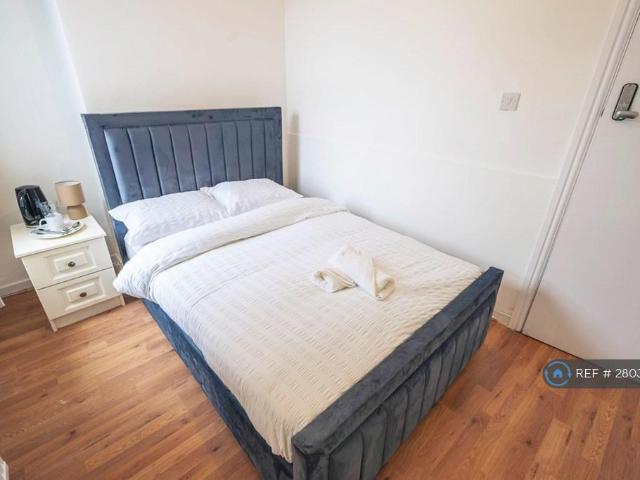 Hawthorne Road, Bootle, L20 1 bed in a house share to rent £550 pcm £127 pw