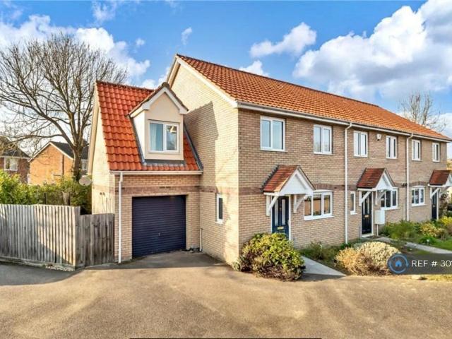 Hawtreys, Comberton, Cambridge, CB23 4 bed semi detached house to rent £2,100 pcm £485 pw