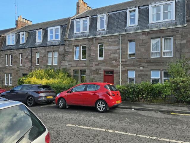 Hawarden Terrace, Perth 1 bed flat to rent £625 pcm £144 pw