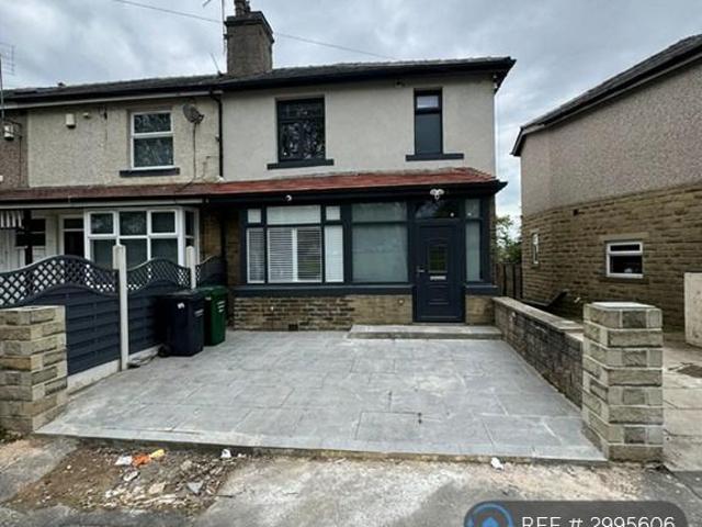 Hawes Road, Bradford, BD5 3 bed end of terrace house to rent £1,100 pcm £254 pw