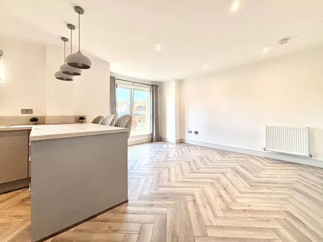 Hawk Avenue, Newton Mearns, G77 6FU