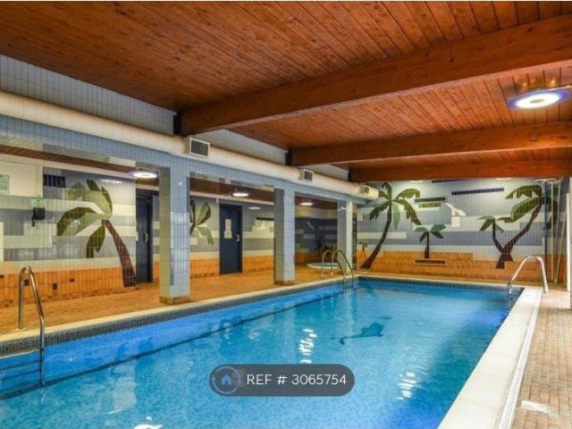 Hawk House, London SW11, 2 bed flat to rent, £2,450 pcm | PrimeLocation