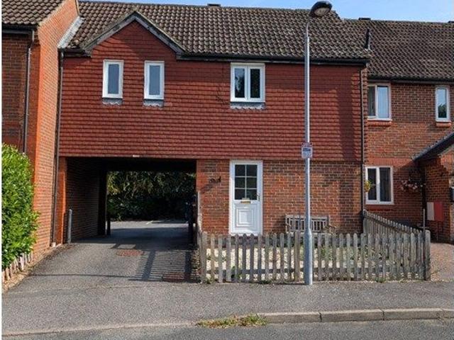 Hawkenbury Mead, Tunbridge Wells TN2, 1 bed terraced house to rent, £1,200 pcm | PrimeLocation