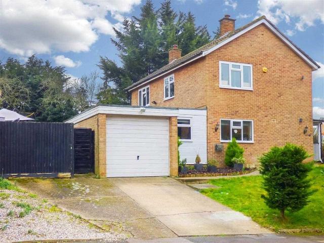 Hawkenbury, Harlow CM19, 4 bed detached house to rent, £2,900 pcm | PrimeLocation