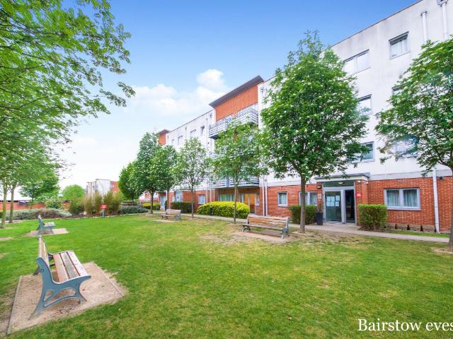 Hawker Place, London E17, 2 bed flat to rent, £1,900 pcm | PrimeLocation