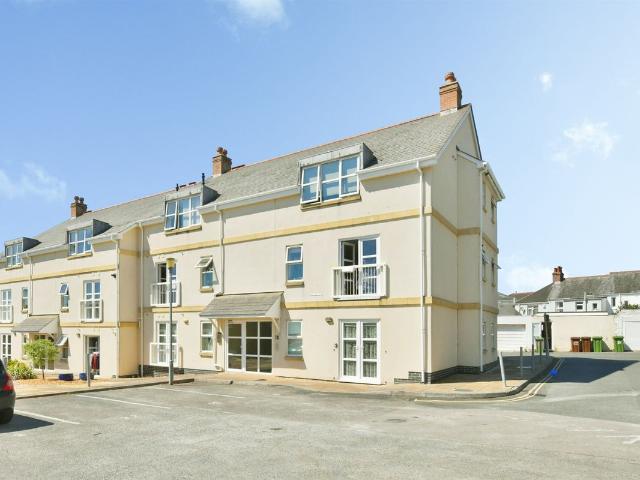 Hawkers Lane, Plymouth PL3, 2 bed flat to rent, £1,000 pcm | PrimeLocation