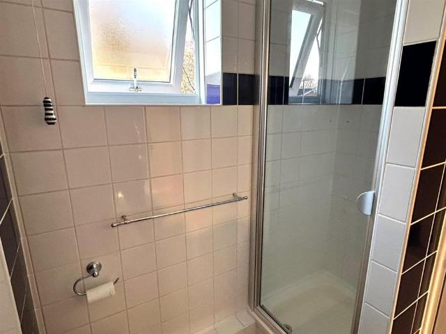 Hawkes Close, Birmingham B30 Studio to rent £700 pcm £162 pw