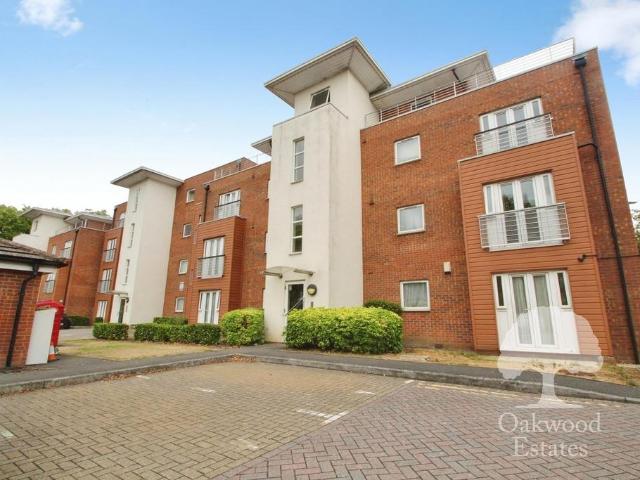 Hawkes Close, Langley SL3 2 bed apartment to rent £1,450 pcm £335 pw