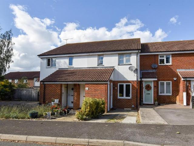 Hawkes Road, Eccles 1 bed maisonette to rent £975 pcm £225 pw