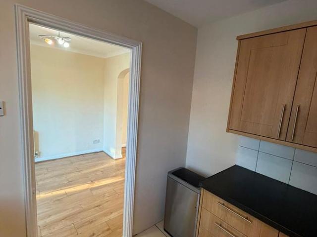 Hawkfields, Luton LU2, 3 bed detached house to rent, £1,650 pcm | PrimeLocation