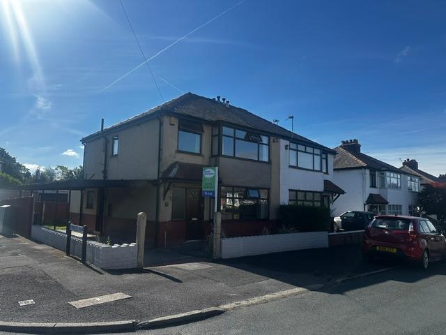 Hawkhurst Avenue, Fulwood, Preston 3 bed semi detached house to rent £1,200 pcm £277 pw