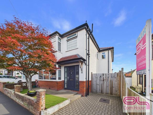 Hawkhurst Avenue, Fulwood, Preston PR2, 4 bed semi detached house to rent, £1,500 pcm | PrimeLocation