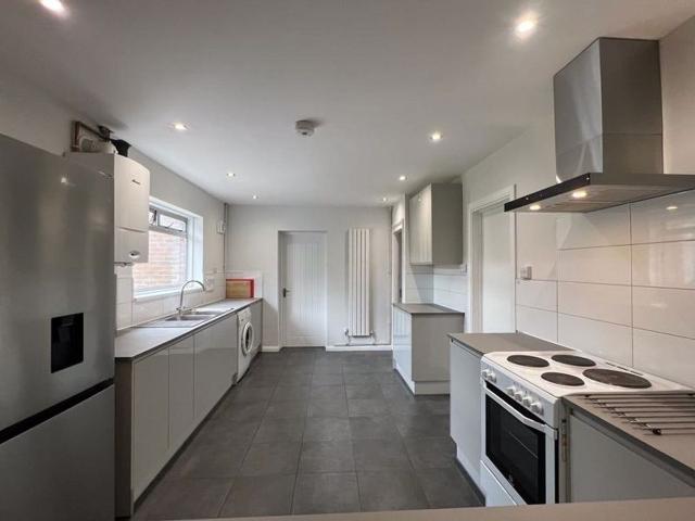 Hawkhurst Road 5 Bed, Brighton BN1, 5 bed semi detached house to rent, £3,000 pcm | PrimeLocation