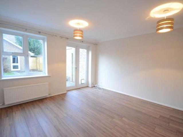 Hawkins Grove, Church Crookham, Fleet, Hampshire, GU51