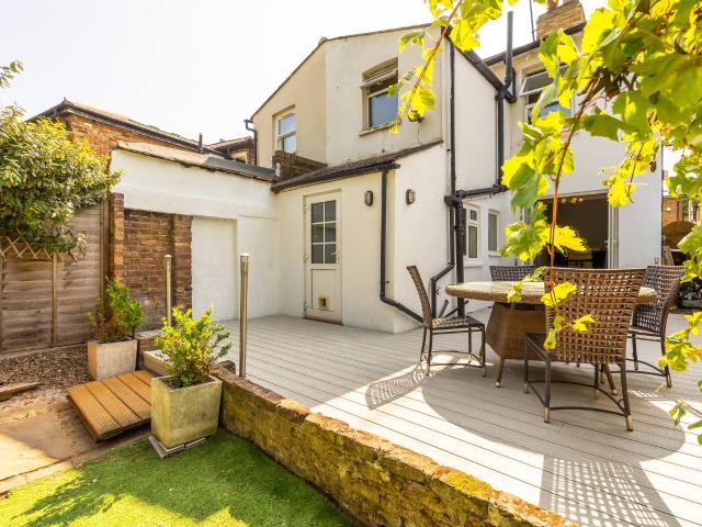 Hawks Pharmacy, 2 Hawks Road, London, KT1 3DG, United Kingdom | 4 bed house for rent #161854333 | Rentberry