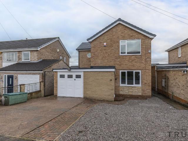 Haworth Close, Mirfield WF14, 4 bed detached house to rent, £1,550 pcm | PrimeLocation