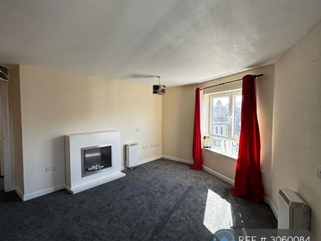 Hayter House, Gillingham, ME7 2 bed flat to rent £1,150 pcm £265 pw