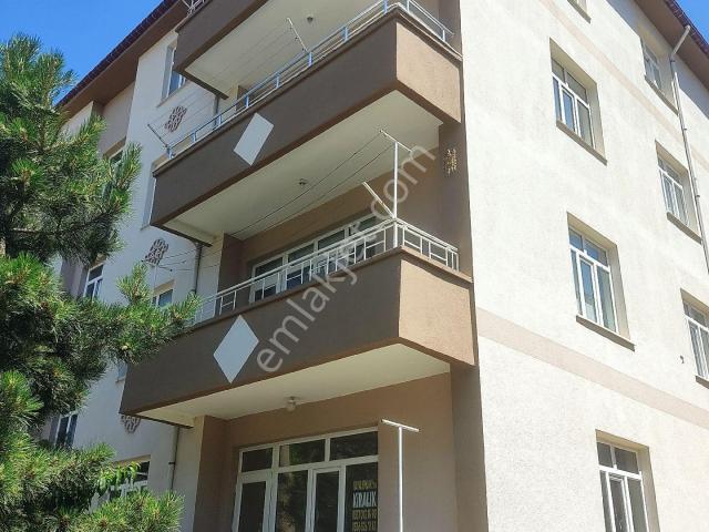 Hayal Emlak'tan Yeni Mahallede Kiralık Daire