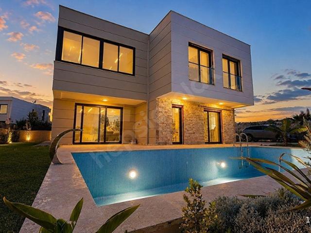 HAYALLERDE Kİ VİLLA Yavansuda 572 m Arsa, Özel Havuzlu Villa