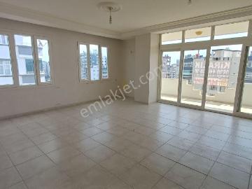 Hayalparkta Geniş Kullanışlı Kapalı Çift Balkon 3+1