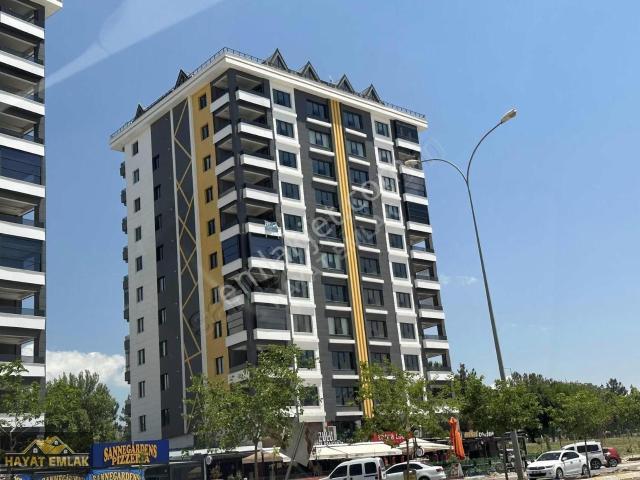 Hayat Emlak'tan Satılık Çifkar Mylife Sitesinde Ara Kat Daire