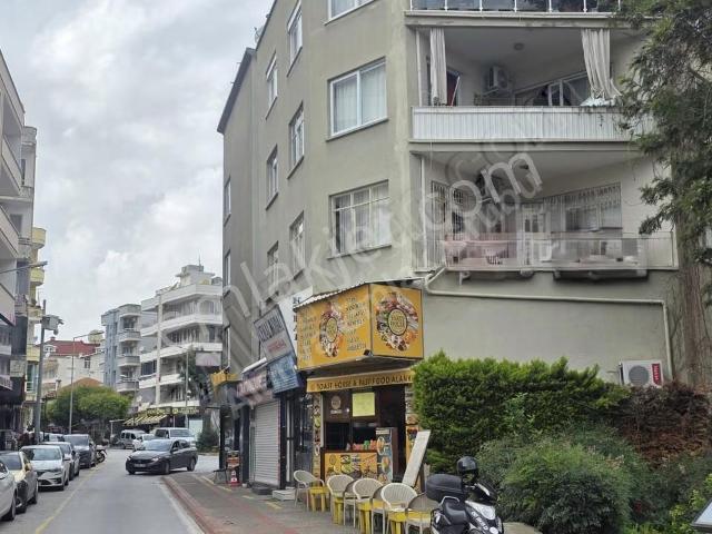 Hayat Hanım Okulu Mevki Satılık 3+1 Daire, 140m², Denize Yakın